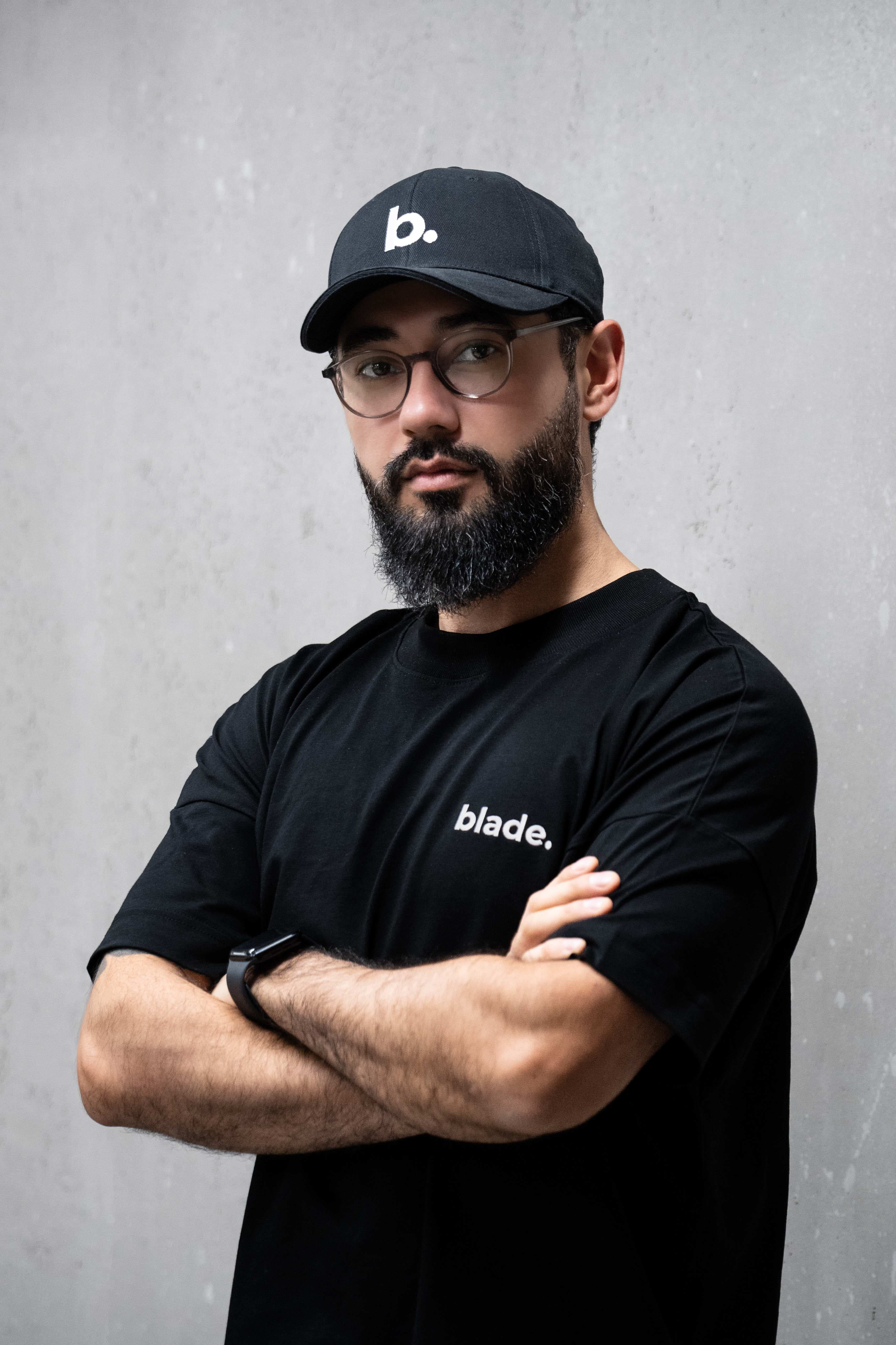 Barber Alisher Amirov